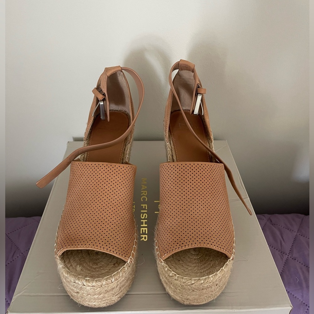 MARC FISHER ADALYNE WEDGES
